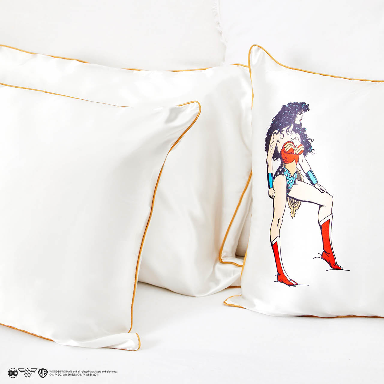 Wonder Woman x Kitsch Satin Kuddfodral - Believe In Wonder