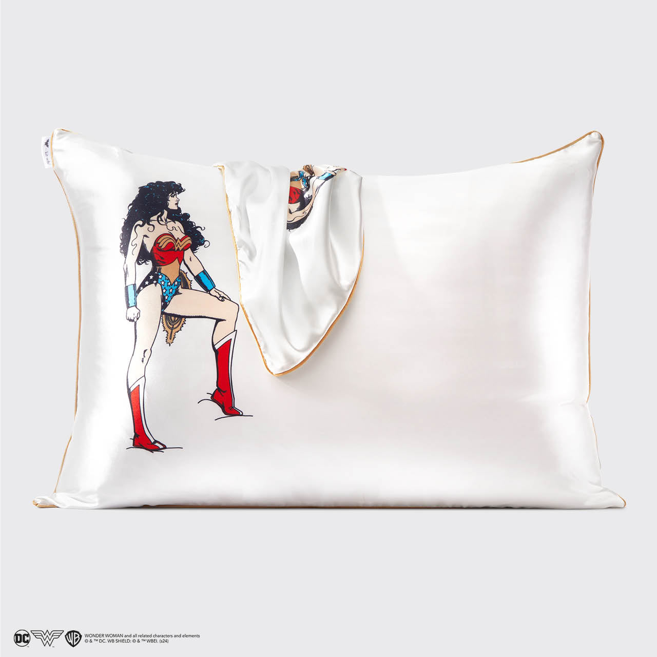 Kitsch x Wonder Woman Satin Kuddfodral - Believe In Wonder